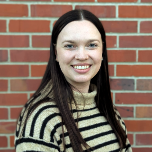 Lizzie-Headshot